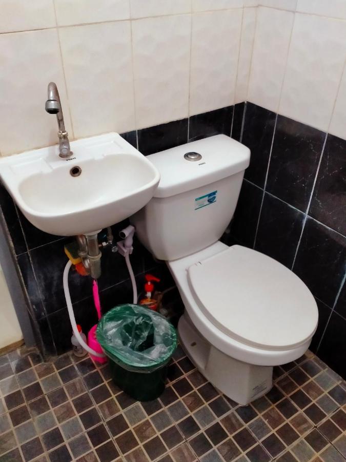 V.F. Riton Apartelle Daire Laoag Dış mekan fotoğraf