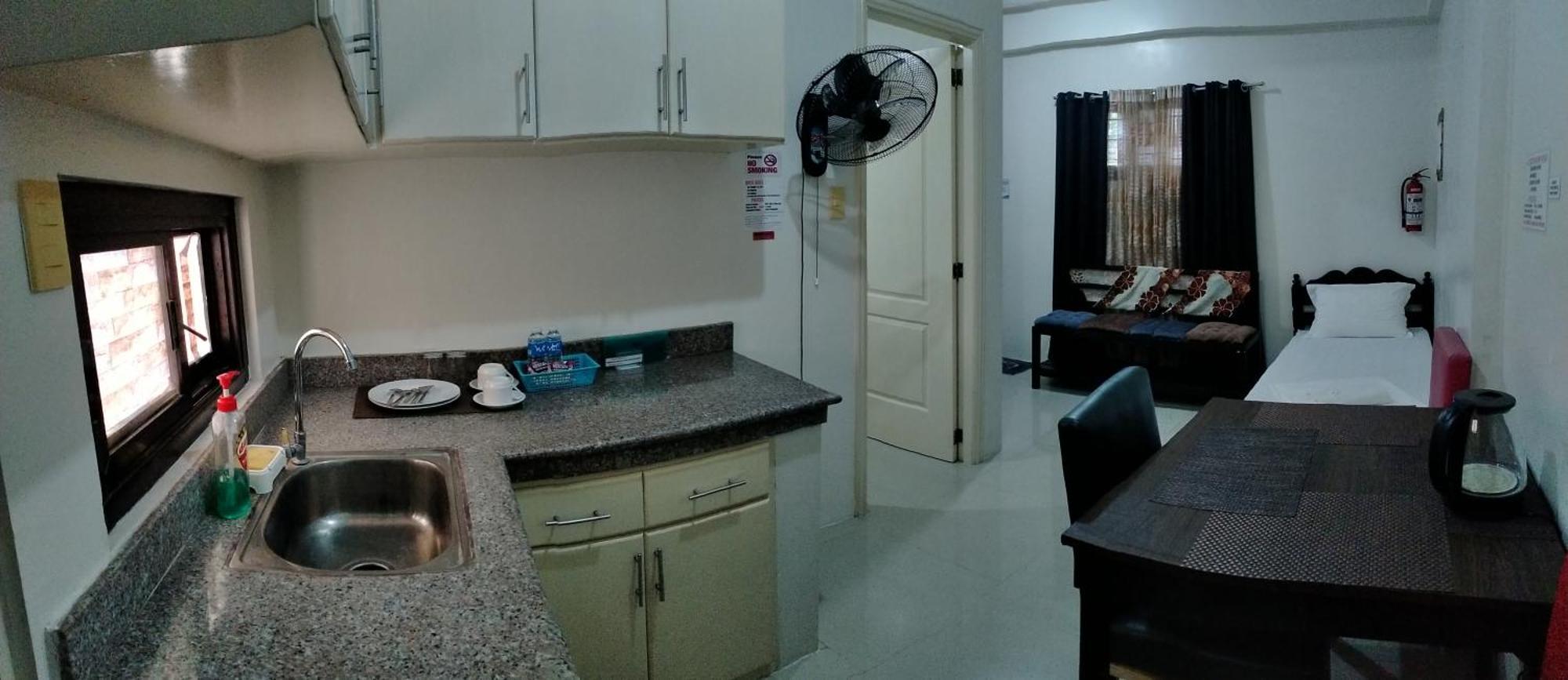 V.F. Riton Apartelle Daire Laoag Dış mekan fotoğraf