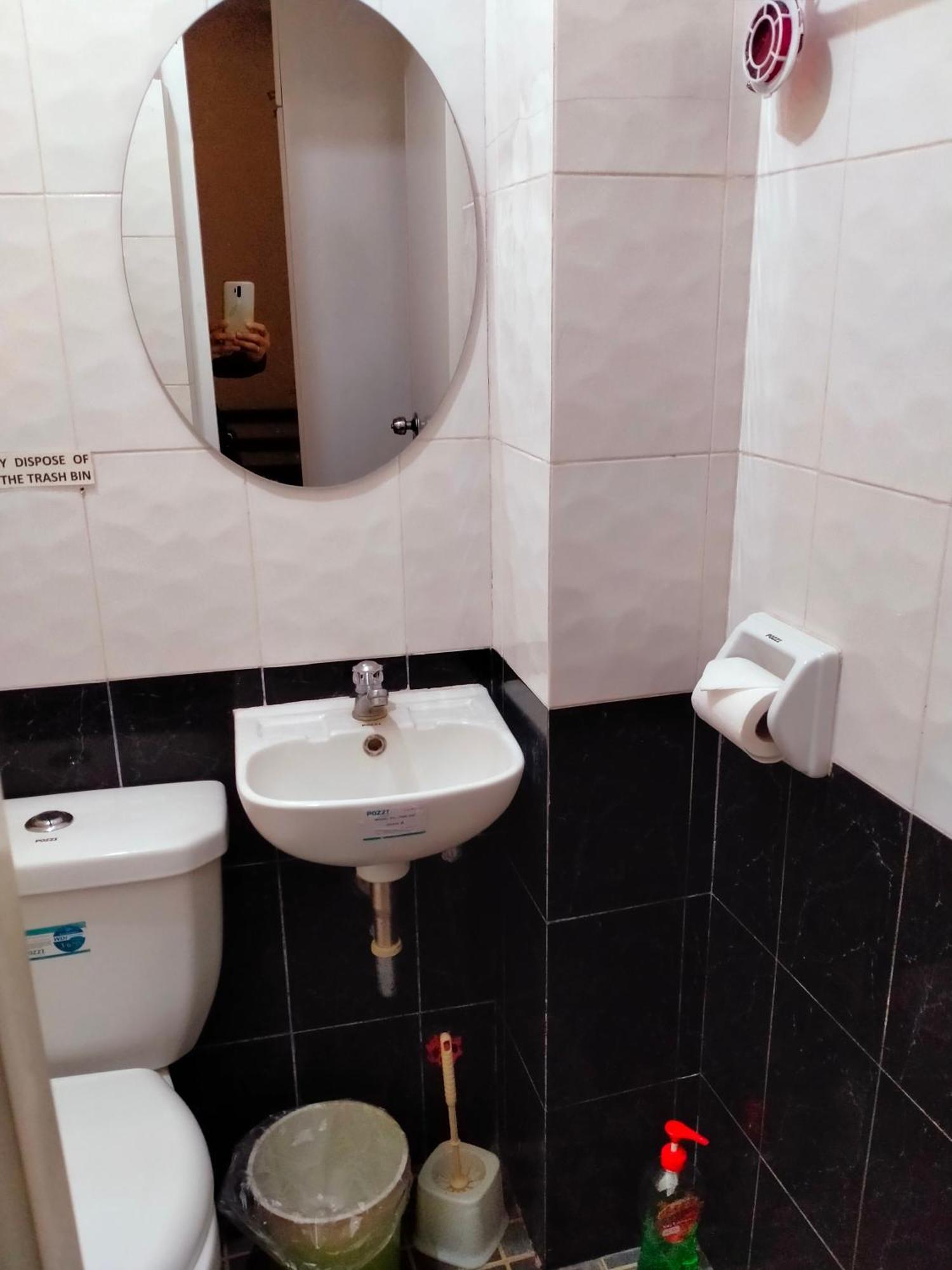 V.F. Riton Apartelle Laoag Dış mekan fotoğraf