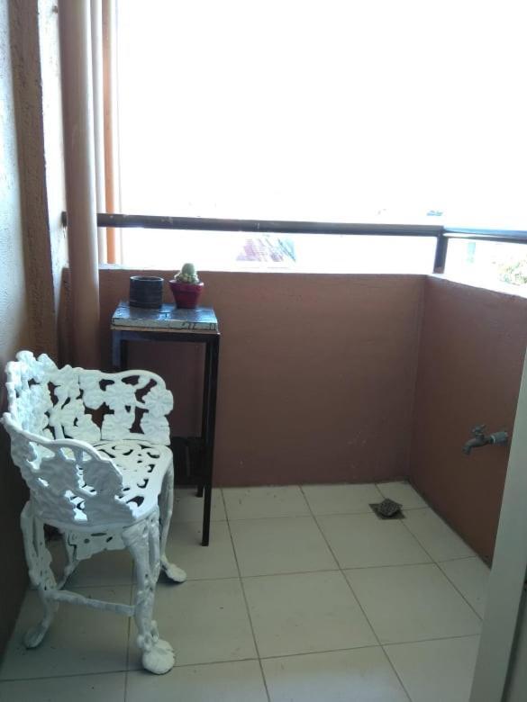 V.F. Riton Apartelle Laoag Dış mekan fotoğraf