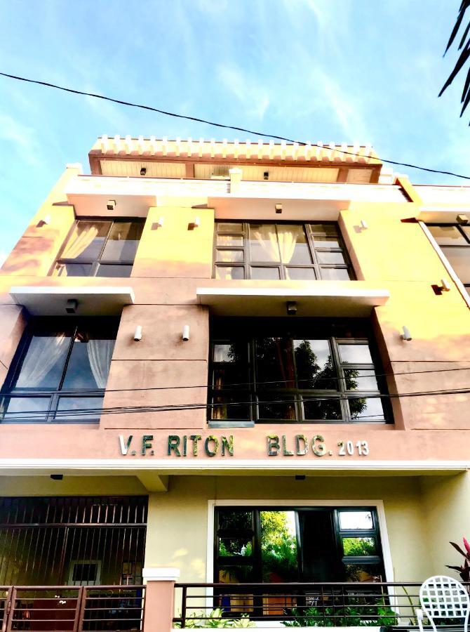 V.F. Riton Apartelle Daire Laoag Dış mekan fotoğraf