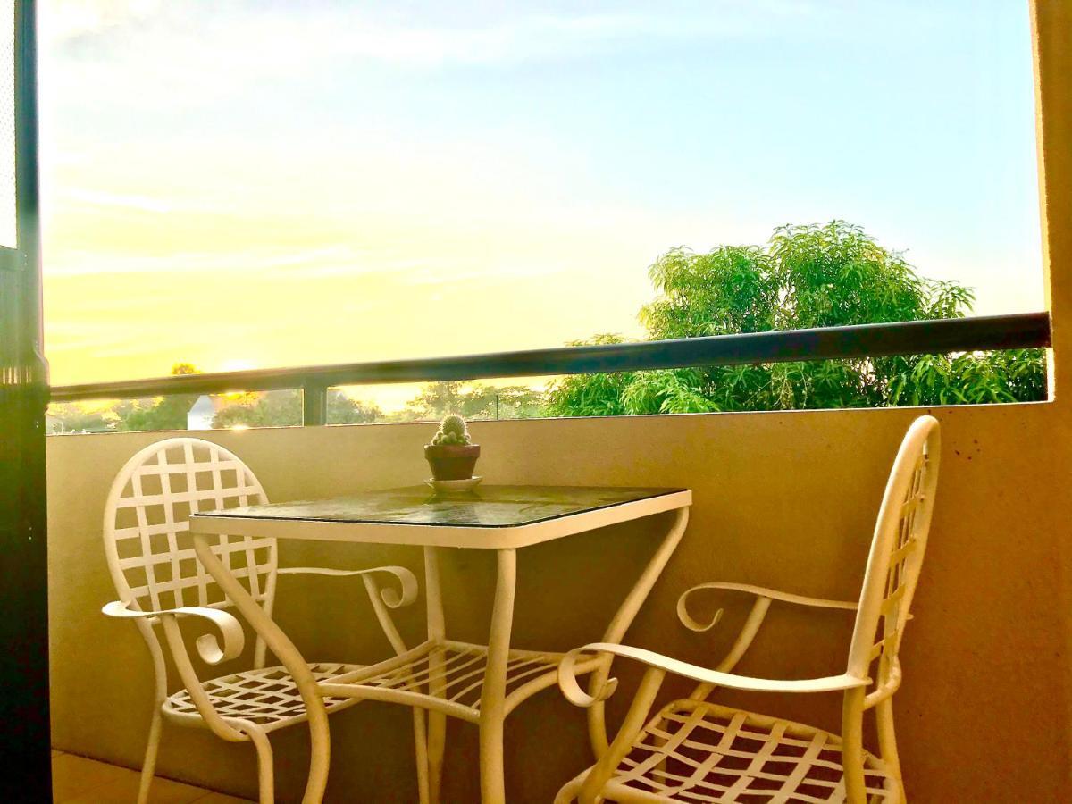 V.F. Riton Apartelle Laoag Dış mekan fotoğraf